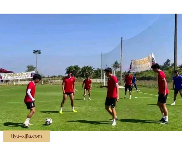 延边龙鼎十球横扫泰校热身赛场